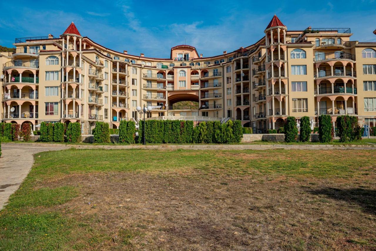 Menada Negresco Apartments 엘레니테 외부 사진
